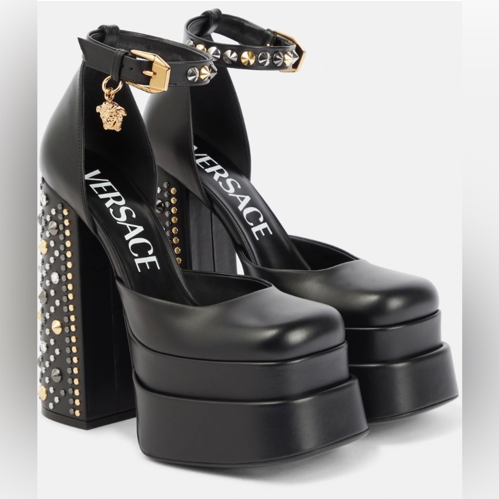 Versace Medusa Aevitas, Certificate of Authenticity included.
